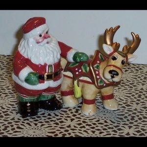 FITZ AND FLOYD S&P SHAKERS